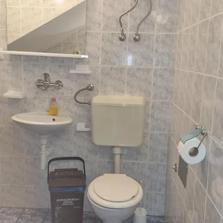 With Parking Space Punat, Krk - 24812 דירה פונאנט