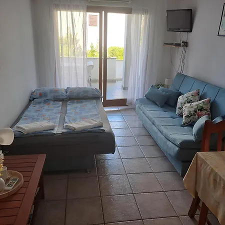 Apartment With Parking Space - Krk - 24812